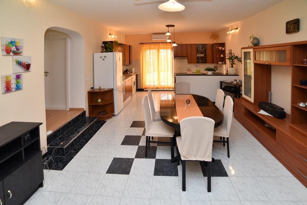Apartment Enjoy You Split Luaran gambar